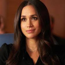 This is the secret behind meghan markle's super straight hair today. Suits Season 8 Is Meghan Markle In The Season Premiere