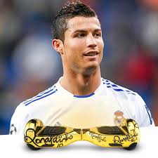 Cristiano ronaldo poses for gleeful cake photo with mum on 32nd birthday as real clash is called off. Ronaldinho Gives Cristiano Ronaldo And Neymar The Best Birthday Presents Ever The Sun