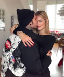 Fedez, vero nome federico leonardo lucia, assumerà eva (rocio munoz morales) come fidanzata per la stampa. Chiara Ferragni Incinta Di Fedez E Un Maschio Si Chiamera Leone Gossip It