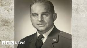 American woman thanks Britons who helped her father in WW2