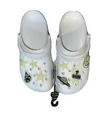 Alligator jibbitz alligator shoe charms fits crocs crocodile jibbitz clog charmtop rated seller. Bad Bunny Crocs Size 5 Mens Size 7 Women In Hand Ebay