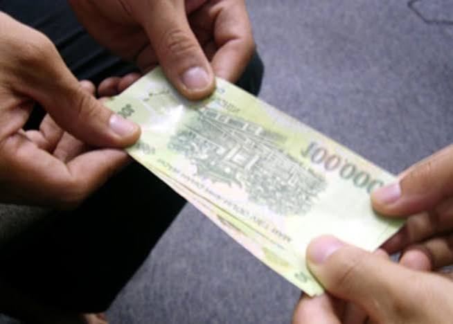 Trả lại tiền | Đọt Chuối Non