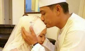 Kalau dulu undi sememangnya rahsia dan tidak diluahkan secara terbuka. Isteri Kedua Adi Putra Hamil