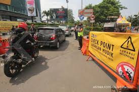 Pasalnya, bagi mereka yang sekolah dan bekerja bisa menikmati hari libur tanpa harus mengambil jatah cuti atau izin sakit. Simak Lagi Ini Aturan Larangan Mudik Lebaran 2021 Yang Berlaku Besok