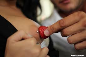 Black haired Latina Amber Cox with pierced nipples nailed hotly on the bed  - Pichunter