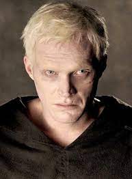 Jul 30, 2020 · the da vinci code was the second novel from author dan brown to feature his recurring protagonist robert langdon, the renowned symbologist. the plot sees langdon called in to investigate a murder at the louvre that soon sees him on the run from the police, an albino assassin and a secret society while discovering jesus christ may have. Silas The Da Vinci Code Schurken Wiki Fandom