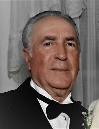 Ann Toto's Instagram, Twitter & Facebook