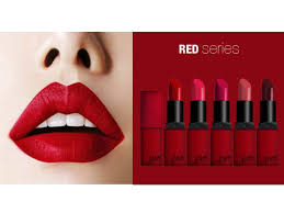 Lipstik warna merah ini sangat pigmented dan long lasting. 7 Lipstik Merah Dari Brand Korea Yang Cocok Untuk Dipakai Sehari Hari Soco By Sociolla