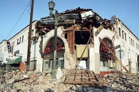 (uu no 24 tahun 2007 tentang penanggulangan bencana). Gempa Bumi Seisme Pengertian Tipe Penyebab Persiapan