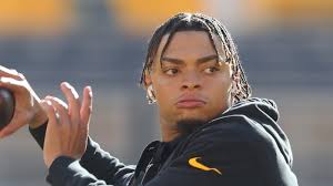 Insider questions Jets' Justin Fields, Tyrod Taylor decision