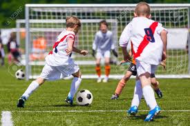 2 фразы в 2 тематиках. Ausbildung Und Fussballspiel Zwischen Jugend Fussball Teams Die Jungen Fussballspiel Zu Spielen Harter Wettbewerb Zwischen Den Spielern Laufen Und Fussballkugel Tritt Endspiel Fussballturnier Fur Kinder Lizenzfreie Fotos Bilder Und Stock Fotografie