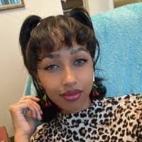 Sade Anderson's Instagram, Twitter & Facebook