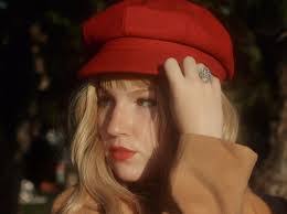 Sara Maher's Instagram, Twitter & Facebook