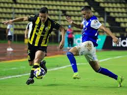 Deportivo Táchira Busca el Liderato del Torneo Clausura - Imagen principal del artículo