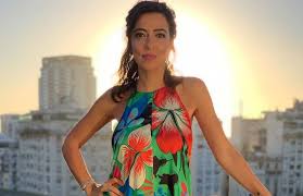 Roxy vazquez y su marido. Al Sol Y En Short Roxy Vazquez Se Abrio El Saco Y Fulmino Al Otono Radio Mitre