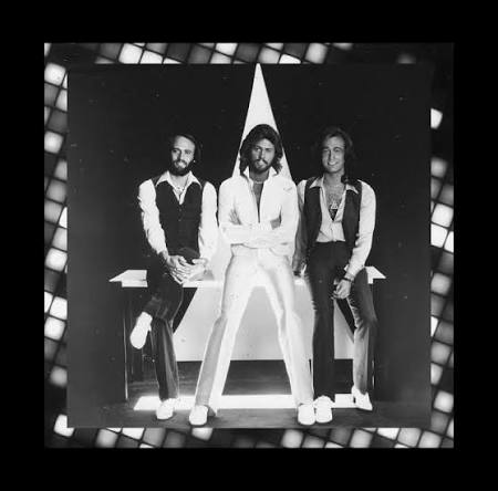 The Bee Gees lighting up the dance floor with their timeless disco magic.  🎸🎶🥁 . . . #Beegees #band #beegeesforever #RobinGibb #Gibbbrothers  #mauricegibb #barrygibb #disco
