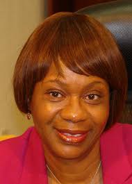 Savannah city manager reverses decision to re-hire troubled officer