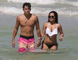 Becky G Ensures Boyfriend Austin Mahone Only Has Eyes For Her In Bikini Daily Mail Online