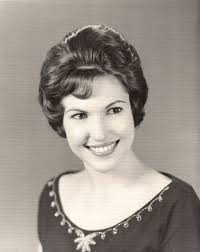 Barbara Kettering's Instagram, Twitter & Facebook