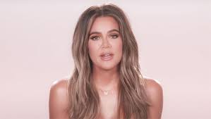 Khloe kardashian's latest instagram post has fans scratching their heads. Khloe Kardashian Looks Different In Kuwtk Teaser To Fans Tweets Hollywood Life