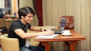 Permasalahan yang ke tiga adalah anak didik belum terbiasa dalam pembelajaran diri karena pada pemebelajaran daring lebih menekankan pada. Keunggulan Belajar Jarak Jauh Dunia Belajar