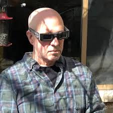 Hey, folks! Do you have any preferred voicing recommendations for Eb Major  in open position, standard tuning? So many piano pieces I like to transpose  to guitar include this triad. I usually