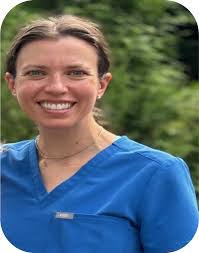 Danielle Patton's Instagram, Twitter & Facebook