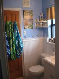 Idf studio situated in san francisco, california gave this small bathroom a seaside twist with several accessories. Tropical Dining Room Ocean Themed Bathroom Ideas Tropical Dining Room Ocean Bathroom Decor