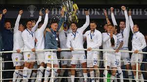 Смотрите кто занимает первое место в этом турнире: Superkubok Ukrainy Vystavlen Na Stadione Dinamo Bolelshiki Mogut Uvidet Trofej Voochiyu Footboom