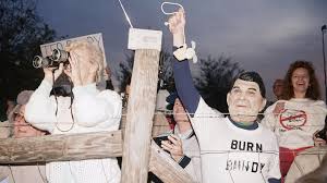 Bundy died at 7:16 a.m., on january 24, 1989 after a night of weeping and praying. What Was Ted Bundy S Execution Like A E