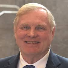 Loren Danielson's Instagram, Twitter & Facebook