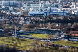 Das kombinat carl zeiss mit etwa 60.000 mitarbeitern war seinerzeit auch das größte kombinat der ddr. Dfb Pokal Fc Carl Zeiss Jena Spiel Gegen 1 Fc Koln