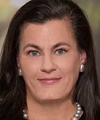 Jennifer Bowden's Instagram, Twitter & Facebook