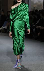 Find the perfect emerald green stock photos and editorial news pictures from getty images. What To Wear With Emerald Green Dress Maridfashion