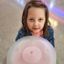 Fairy floss bigger than you head and necklace making. What 6 yr old dreams  are made of! 💮🍭