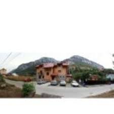 Oferta cazare pensiunea roua de munte, cazare baile herculane, cazare caras severin, cazare valea cernei, pensiuni caras severin, pensiuni valea totodata in partea din spate a pensiunii, aveti o curte de aproximativ 900mp cu o priveliste superba spre muntele domogled inclus in parcul. Tudor Becia Pensiunea Roua De Munte Cazare La Baile Herculane S C T D Haus Serv Srl Xing