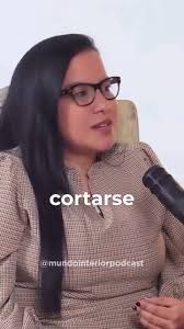 NUEVO EPISODIO YA DISPONIBLE 💜🫶🏻, ¿Alguna vez te has preguntado por qué  algunas personas recurren a hacerse daño físicamente como una forma de  manejar su dolor emocional? ✨, 🙌🏻 En este nuevo episodio ...