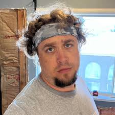 I really hope they got Shoresy to voice the game warden. #giveyerballsatug