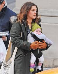 Maybe you would like to learn more about one of these? Mother Baby Susanna Fashion Watchwigs Www Youtube Com Wigs Celebrity Baby Names Celebrity Moms Celebrity Babies