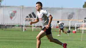 El presidente de river, rodolfo d'onofrio, llega a una reunión con la conmebol en luque, paraguay, el 27 el presidente de river plate, rodolfo d'onofrio, redobló la apuesta públicamente y le solicitó al. Despues De Las Alarmas Borre Llevo Tranquilidad A River Tyc Sports