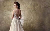 Dann solltet ihr ein auge auf die kreationen von enzoani werfen. Enzoani Collection 2017 Eingetroffen White And Night