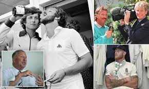 England duo sir ian botham & bob willis forged a fantastic bowling partnership during their career. I Think About Bob Lots Sir Ian Botham On Scattering His Friend Willis Ashes In Adelaide Daily Mail Online