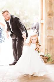 Gruene Estate Wedding With Images Gruene Estate Wedding Estate Wedding Wedding Photographers