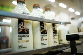 Laptaria cu caimac, producatorul de lactate de specialitate, 100% romanesti, naturale si minim procesate, este castigatoarea votului public. LÄƒptÄƒria Cu Caimac O FabricÄƒ La Standarde Europene È™i Americane De Top Lumea Satului