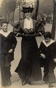 Take an historical tour of cromwell, try your hand at gold panning and much more. Lsl60 Cromwell Road 15 May 1907 Flashbak