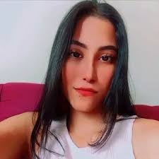 Kate Vasquez (@Katevasquez_15)