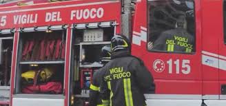 Jun 13, 2021 · ha provocato enormi disagi al traffico ferroviario l'incendio divampato nel tardo pomeriggio di ieri, sabato 12 giugno, lungo la linea ferroviaria tra silvi e pineto. Ultime Notizie Ultim Ora Oggi Pescara Incendio Pineta Colle Renazzo Auto Distrutte