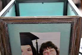 Make the tassel by wrapping floss around a chair. Easy Diy Graduation Photo Frame Card Box