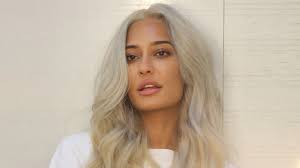 The right hair color for your skin tone + how to find your skin tone. How To Choose The Best Hair Colour According To Your Skin Tone Vogue India
