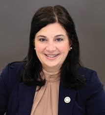 Danielle Fath's Instagram, Twitter & Facebook